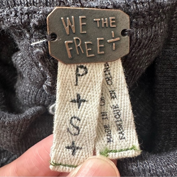 Free People We The Free Sweater Split Back Turtleneck Top Dark Gray S - Picture 8 of 12